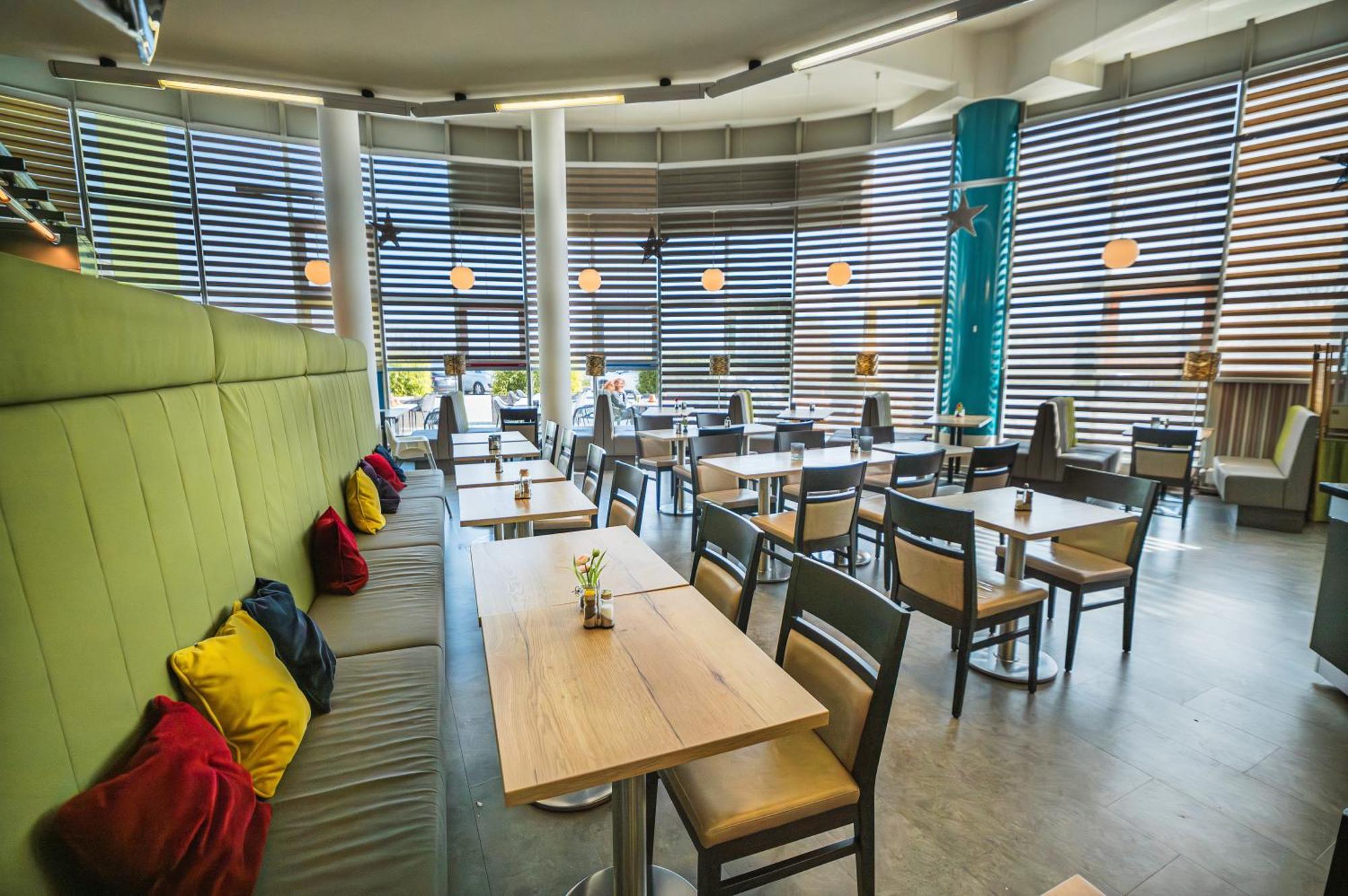 Lifehotel Vienna Airport Fischamend Ngoại thất bức ảnh